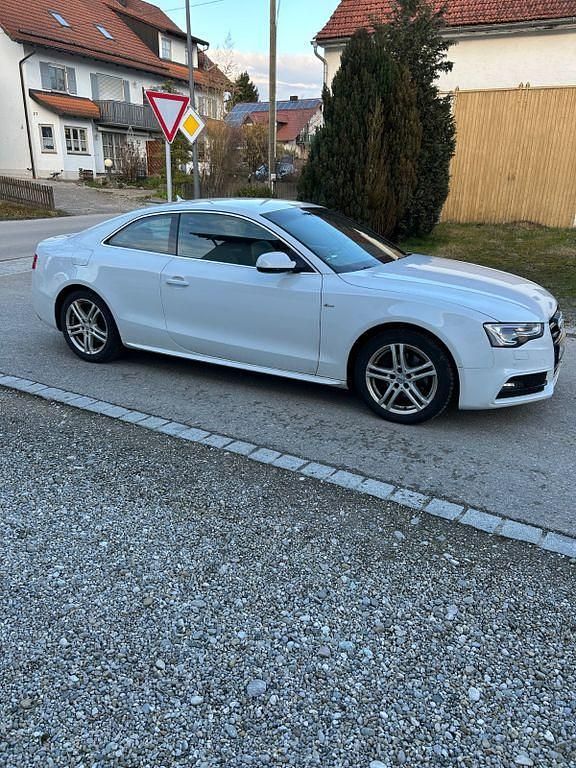 Gebraucht Audi A5 S-Line 245 PS (180 kW) 2011 Weiß Coupé