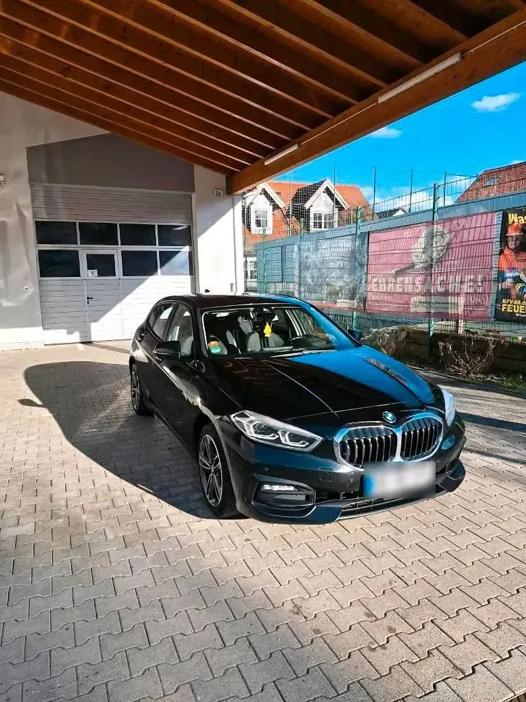 Gebraucht BMW 118 Sport Line 150 PS (110 kW) 2020 Schwarz Kleinwagen