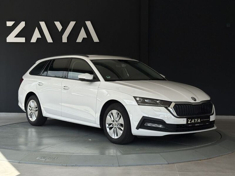 Weiß Gebraucht 2021 Skoda Octavia Ambition Kombi | 16.950 € (Superpreis) - Bild 1/4