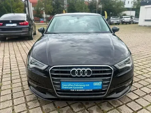 Gebraucht Audi A3 Ambiente 140 PS (102 kW) 2015 Schwarz Limousine