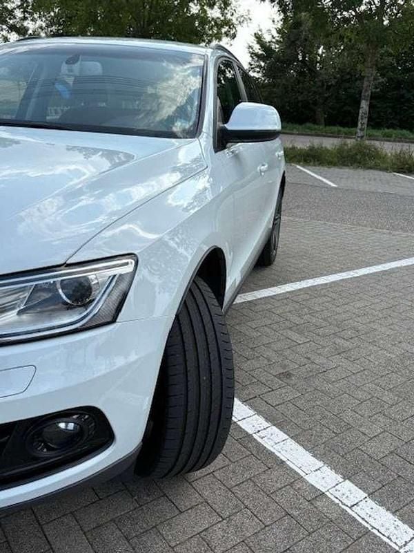 Weiß Gebraucht 2012 Audi Q5 SUV | 11.900 € (Superpreis) - Bild 1/4
