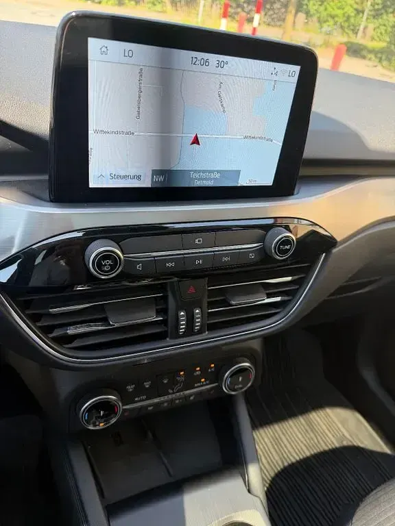 Gebraucht Ford Kuga Titanium 152 PS (111 kW) 2022 Weiß SUV