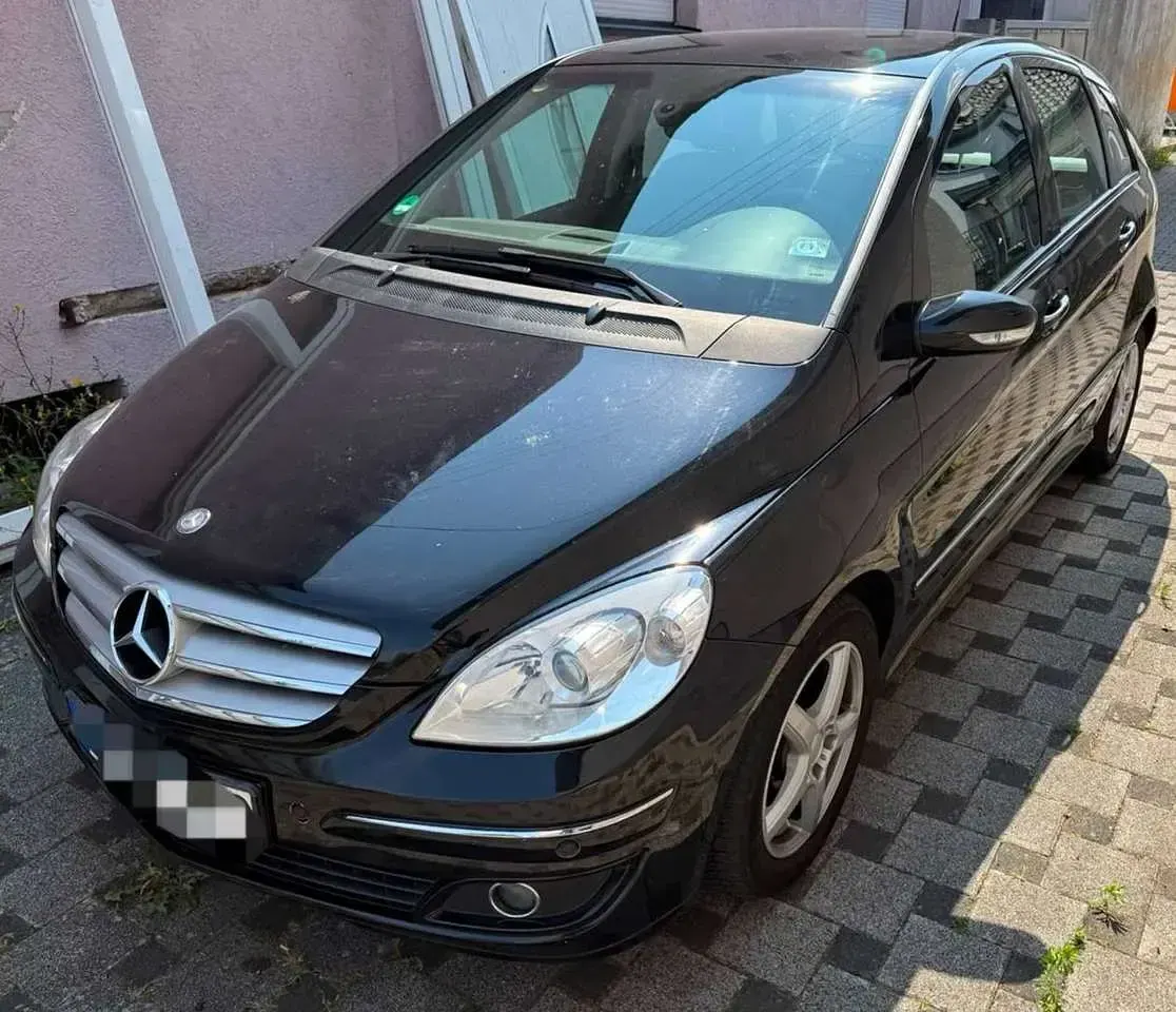 Gebraucht Mercedes B200 193 PS (141 kW) 2008 Schwarz Van / Kleinbus