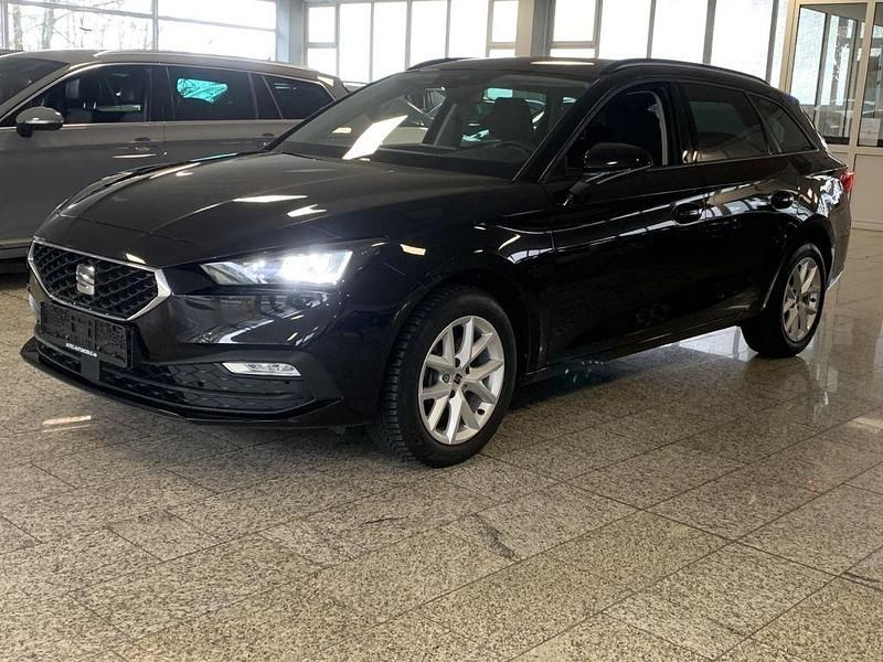 Schwarz, metallic Gebraucht 2023 Seat Leon Kombi | 22.985 € (Fairer Preis) - Bild 1/4