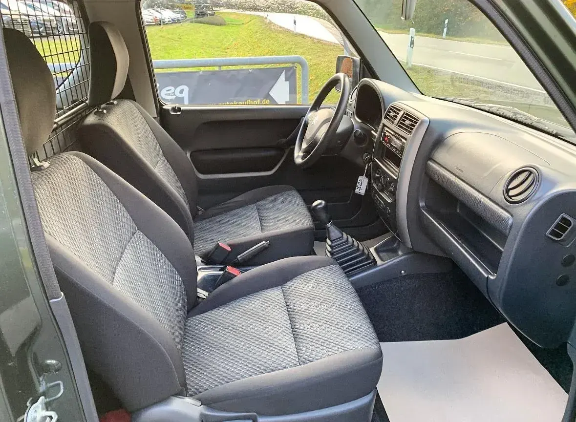 Gebraucht Suzuki Jimny Comfort 86 PS (63 kW) 2016 Grün SUV