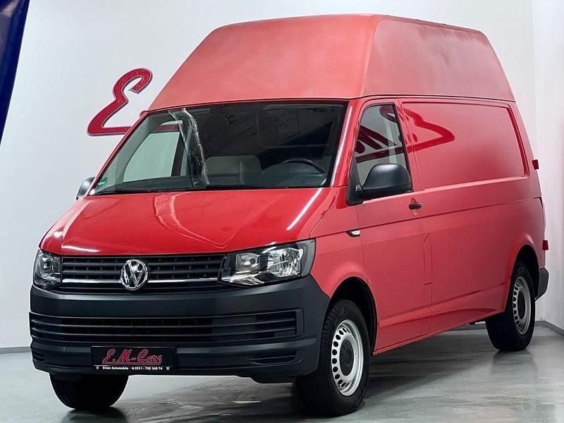 Gebraucht VW Transporter 102 PS (75 kW) 2016 Rot Van