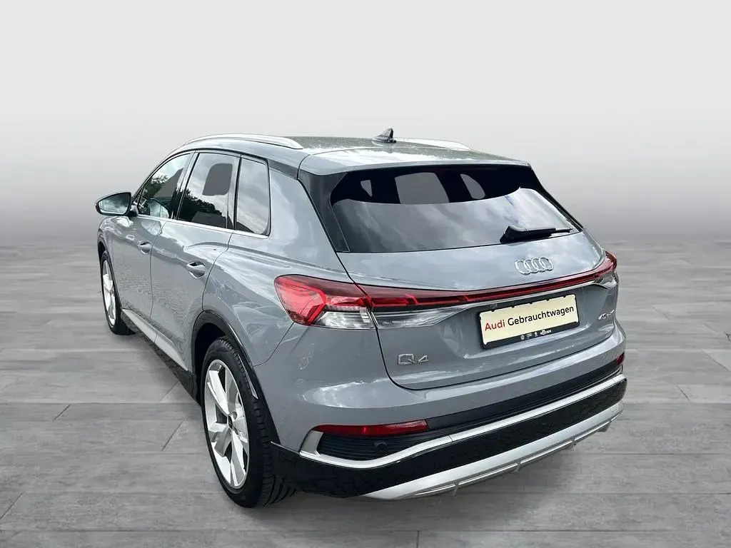 Gebraucht Audi Q4 e-tron S-Line 150 kW (204 PS) 2023 Grau SUV