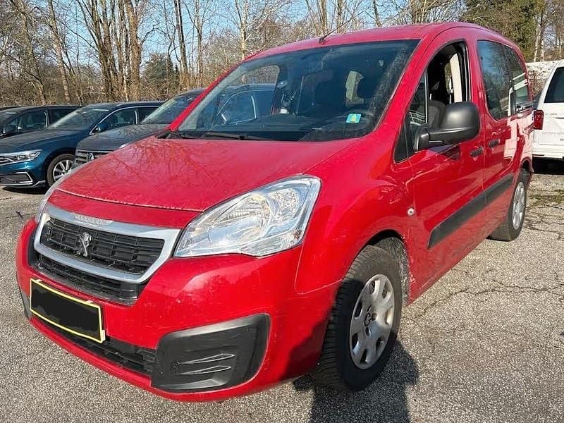 Gebraucht Peugeot TePee 99 PS (72 kW) 2017 Van / Kleinbus