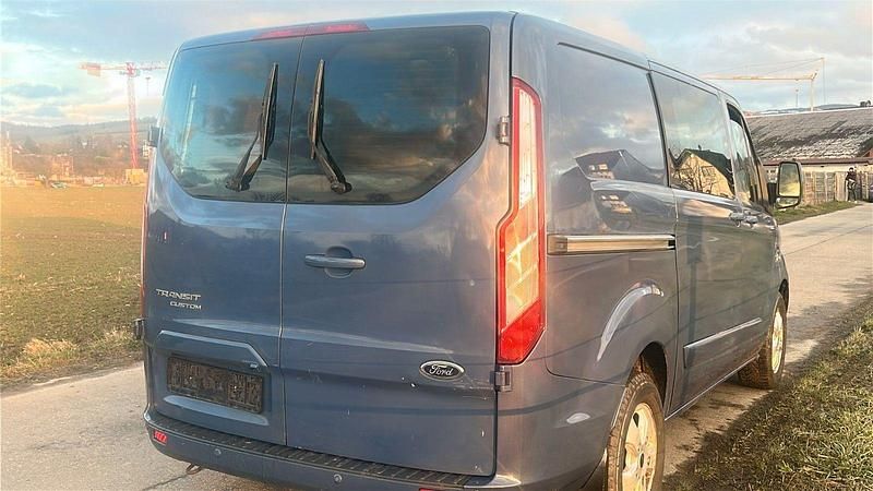Gebraucht Ford Transit Custom Trend 131 PS (96 kW) 2016 Blau Kombi