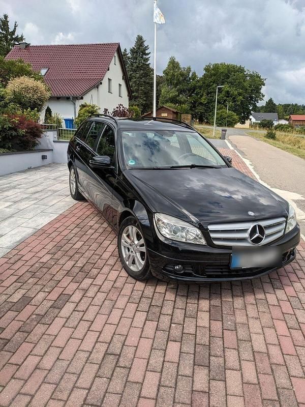Schwarz Gebraucht 2008 Mercedes C220 Avantgarde Kombi | 2.300 € (Fairer Preis) - Bild 1/4