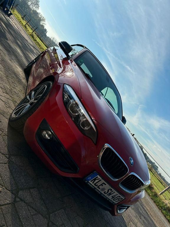 Rot Gebraucht 2018 BMW 218 Sport Line Cabrio | 19.999 € (Fairer Preis) - Bild 1/4