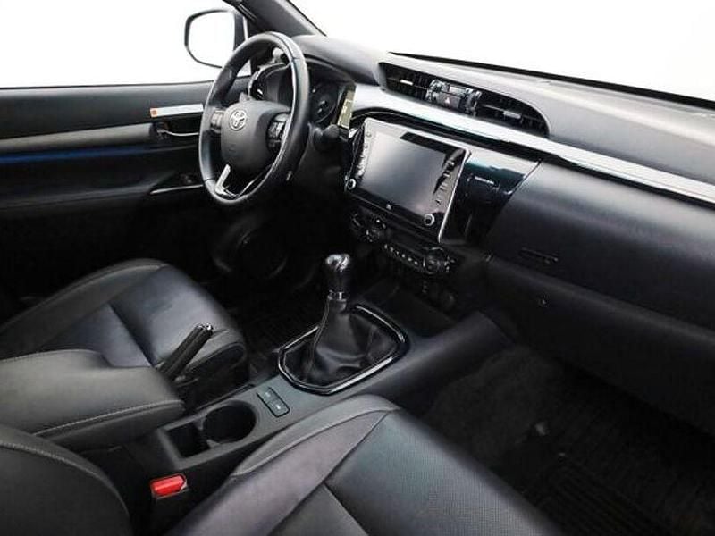 Gebraucht Toyota HiLux 204 PS (150 kW) 2023 Grau Abholung