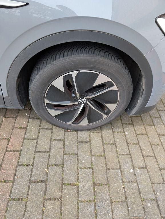 Gebraucht VW ID.4 Pure 108 kW (148 PS) 2022 Grau SUV