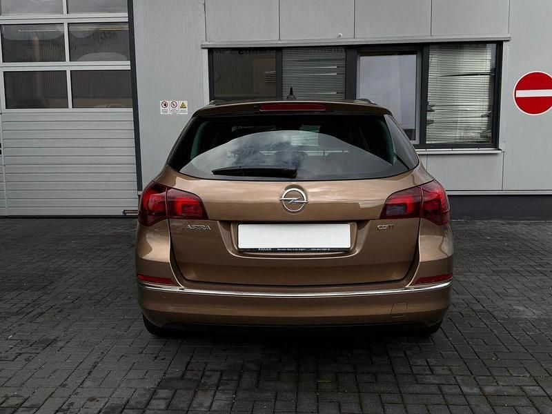 Gebraucht Opel Astra 136 PS (100 kW) 2015 Braun Kombi