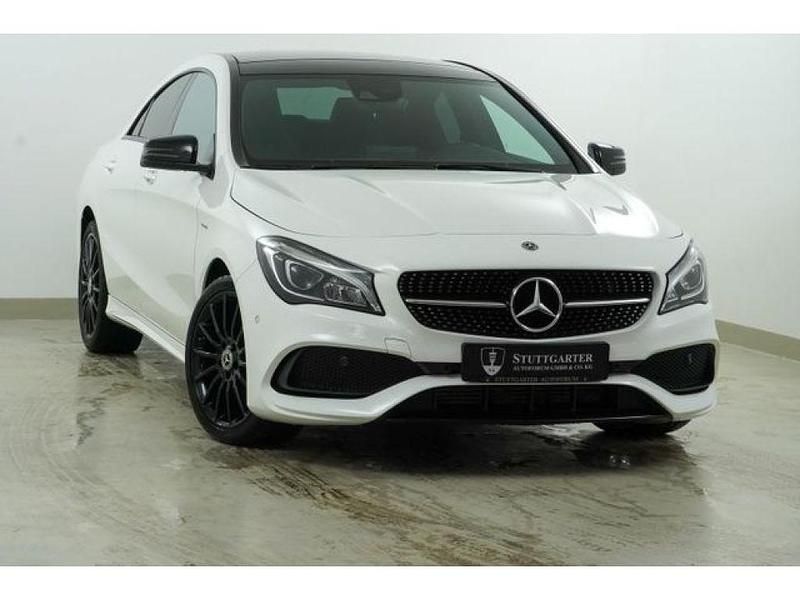Polarweiss unilack Gebraucht 2019 Mercedes CLA200 AMG Limousine | 21.900 € (Fairer Preis) - Bild 1/4