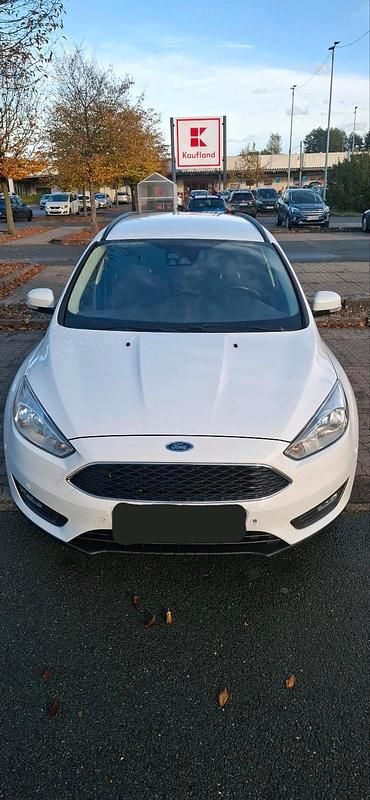 Gebraucht Ford Focus 125 PS (91 kW) 2016 Weiß Kombi