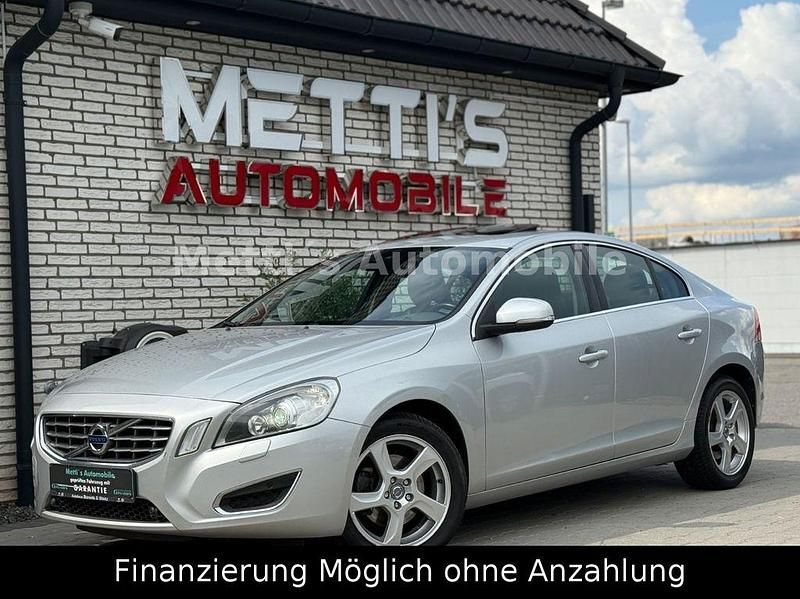 Silber Gebraucht 2010 Volvo S60 Summum Limousine | 4.899 € - Bild 1/4