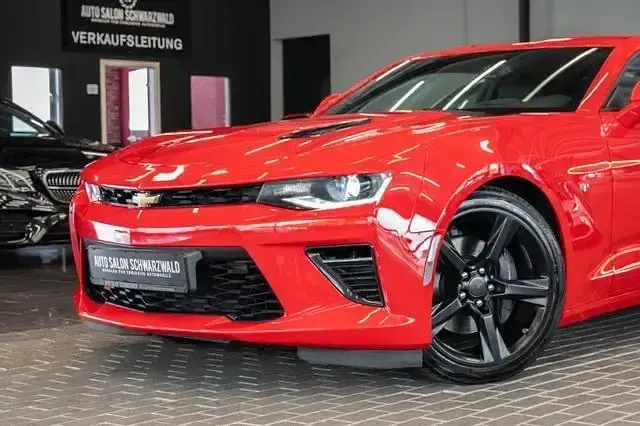 Gebraucht Chevrolet Camaro 453 PS (333 kW) 2018 Rot Coupé