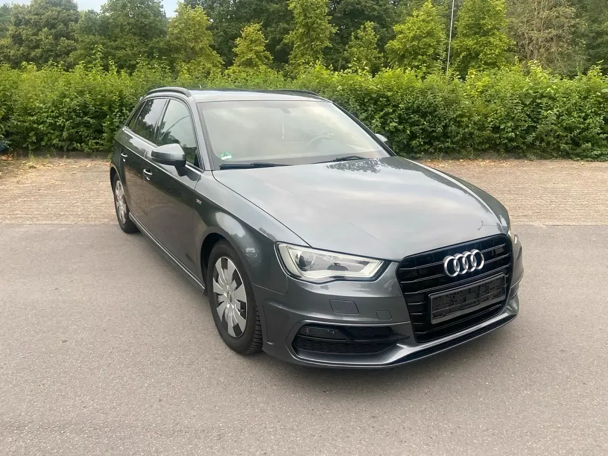 Gebraucht Audi A3 S-Line 110 PS (80 kW) 2016 Grau Kleinwagen