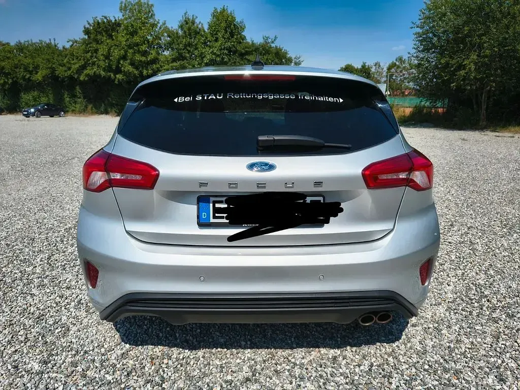 Gebraucht Ford Focus ST-Line 125 PS (91 kW) 2020 Silber Limousine