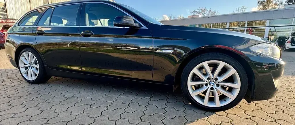 Usata BMW 525 204 CV (150 kW) 2011 Nero Berlina