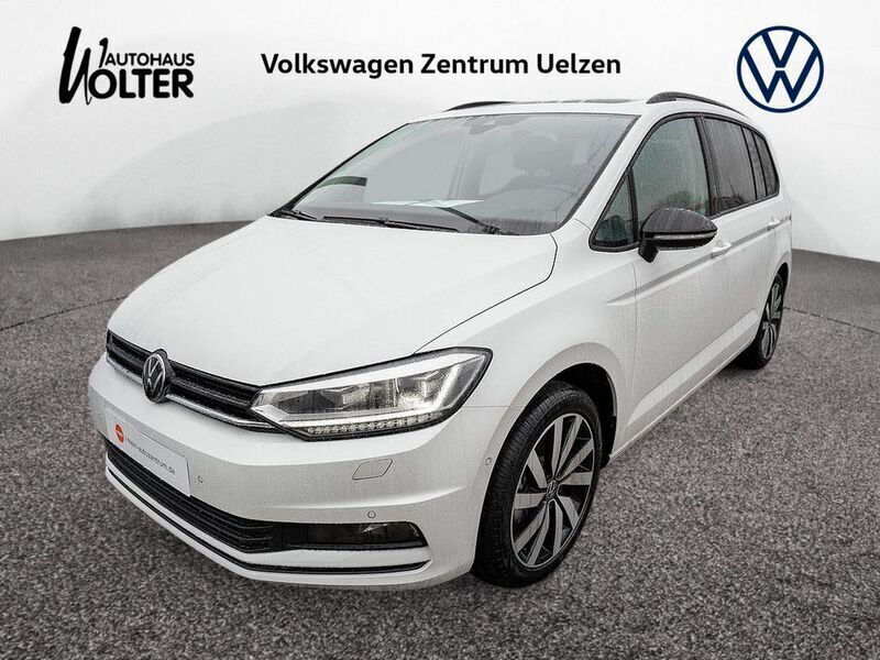 Oryxweiss perlmutteffekt Neu 2025 VW Touran Highline Van / Kleinbus | 50.988 € - Bild 1/4