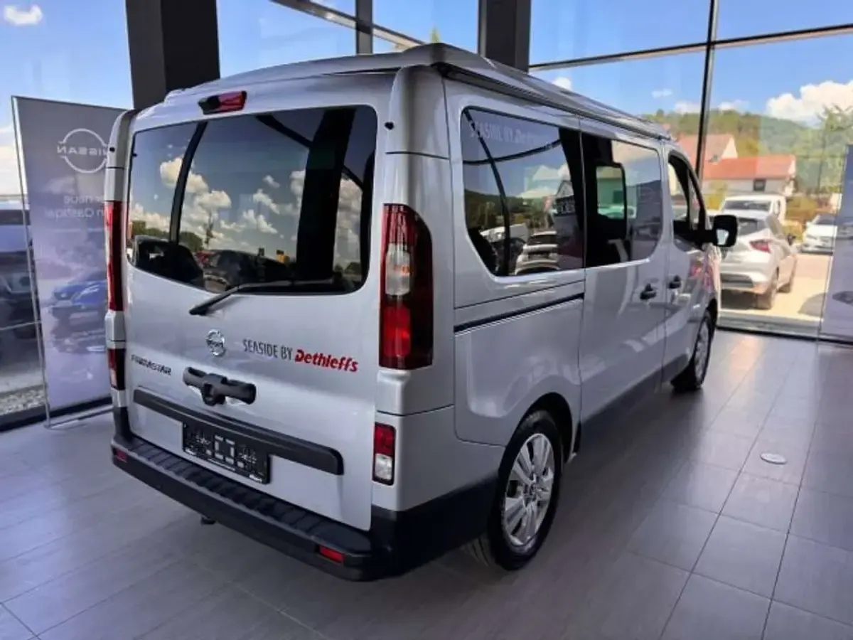 Neu Nissan Primastar 170 PS (125 kW) 2025 Silber Van / Kleinbus