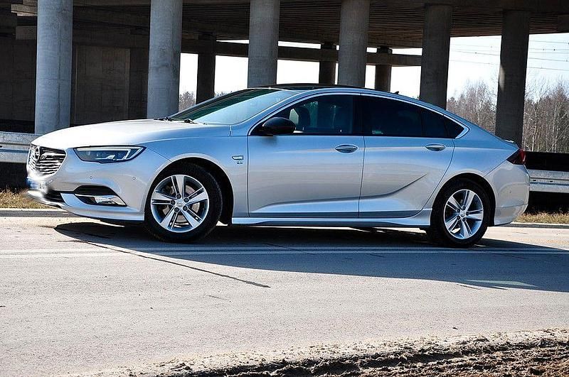 Gebraucht Opel Insignia OPC 200 PS (147 kW) 2019 Silber Limousine