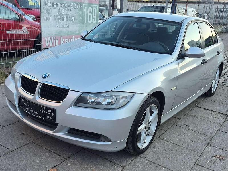 Gebraucht BMW 318 129 PS (94 kW) 2006 Titansilber metallic Limousine