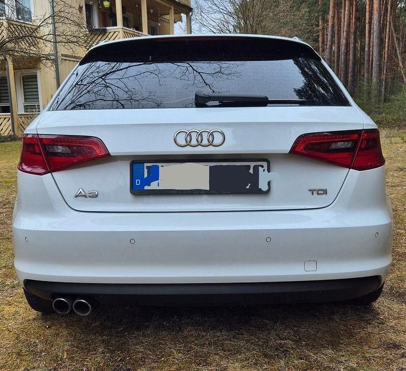 Gebraucht Audi A3 Ambition 150 PS (110 kW) 2015 Weiß Limousine