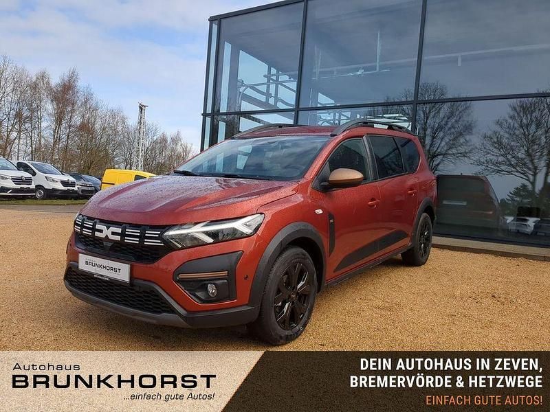 Neu Dacia Jogger Extreme 101 PS (74 kW) 2025 Braun Van / Kleinbus