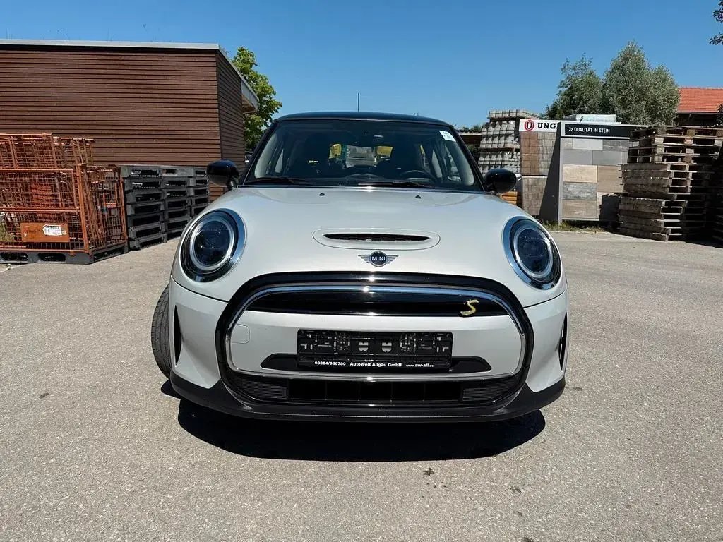Gebraucht Mini Cooper SE Collection 135 kW (184 PS) 2021 Silber Kleinwagen
