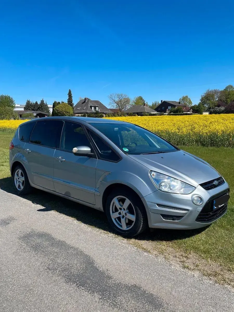 Gebraucht Ford S-MAX S 140 PS (102 kW) 2011 Silber Van / Kleinbus