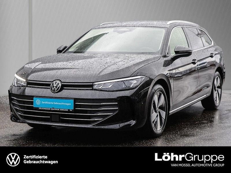 Grenadillschwarz metallic Gebraucht 2025 VW Passat Business Kombi | 34.980 € (Guter Preis) - Bild 1/4