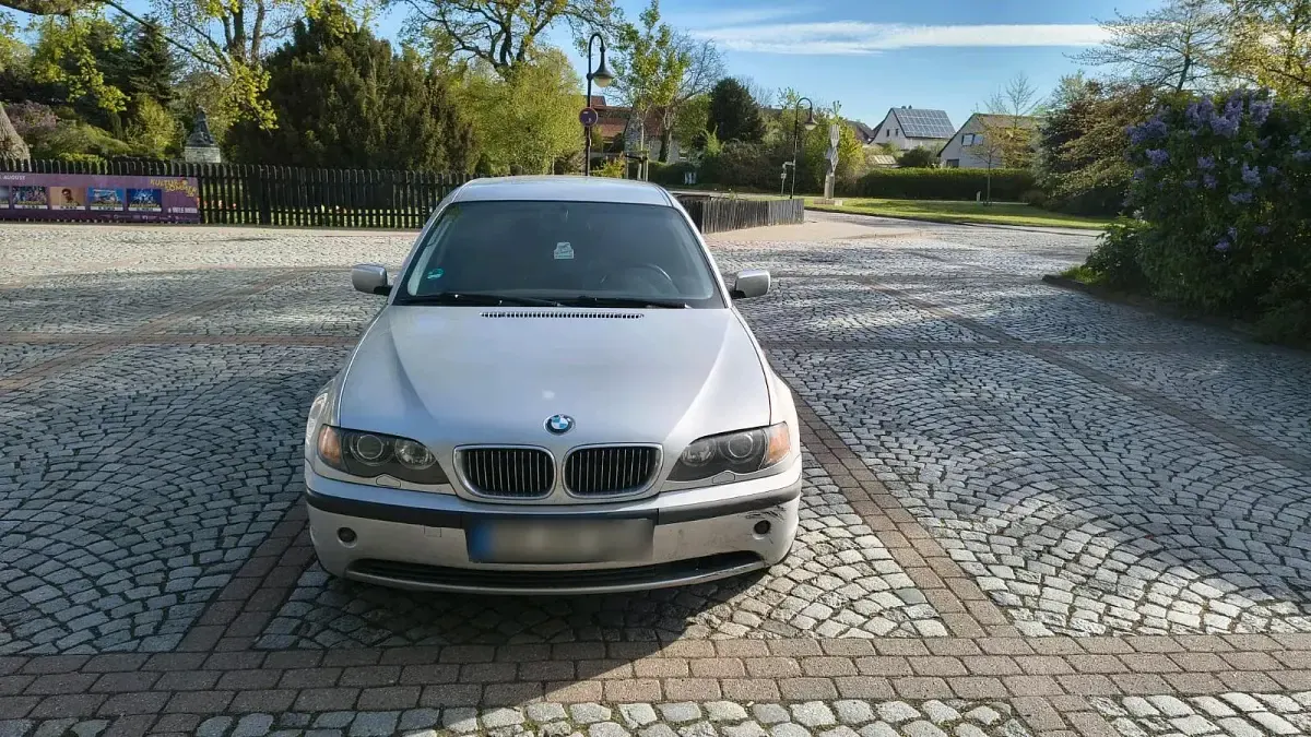 Gebraucht BMW 320 170 PS (125 kW) 2002 Silber Kombi