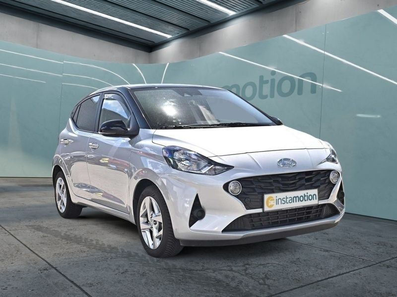 Silber Gebraucht 2022 Hyundai i10 Prime Kleinwagen | 15.990 € (Fairer Preis) - Bild 1/3