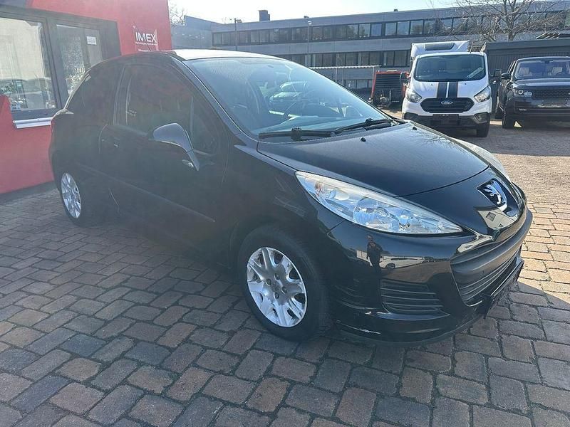Gebraucht Peugeot 207 Tendance 73 PS (53 kW) 2010 Kleinwagen