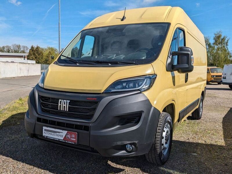 Giallo carioca (vr241/a) Gebraucht 2022 Fiat Ducato Van | 37.490 € (Teuer) - Bild 1/4