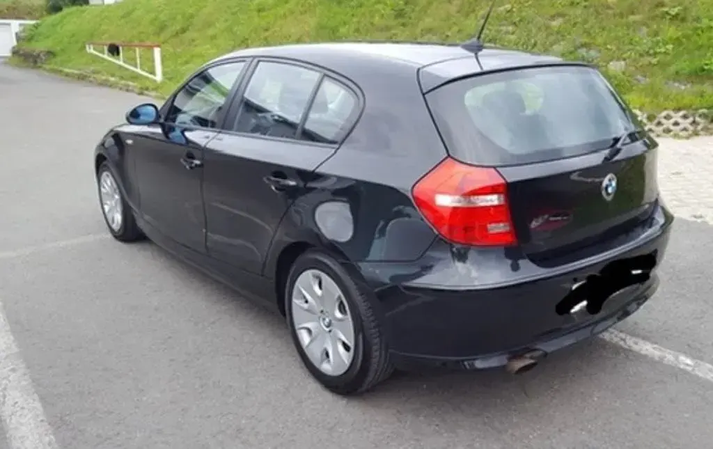 Gebraucht BMW 118 143 PS (105 kW) 2008 Schwarz Kleinwagen