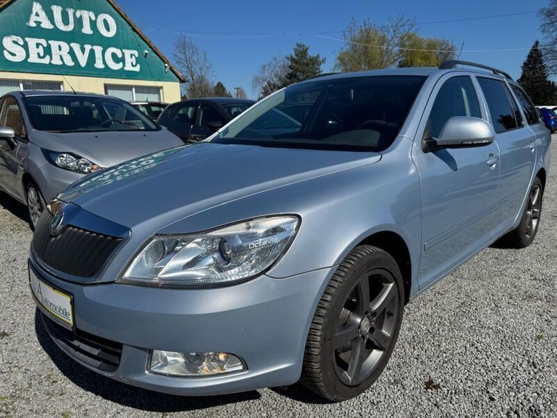 Blau Gebraucht 2010 Skoda Octavia Ambiente Kombi | 6.450 € (Teuer) - Bild 1/4