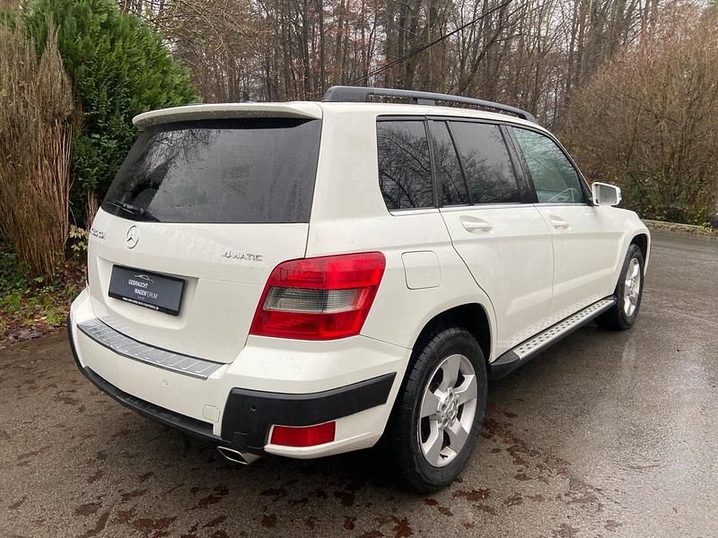 Gebraucht Mercedes GLK350 224 PS (164 kW) 2010 Weiß SUV