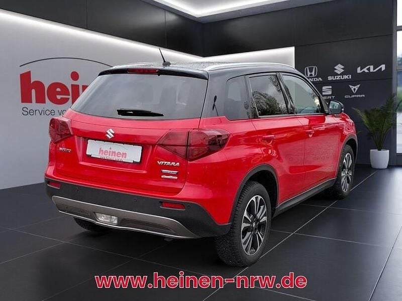 Gebraucht Suzuki Vitara Comfort+ 129 PS (94 kW) 2021 Schwarz SUV