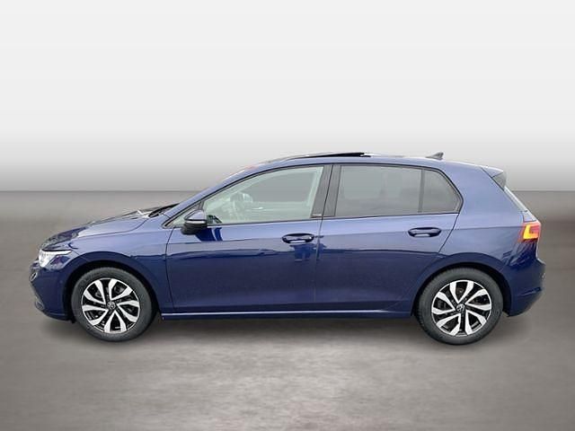Gebraucht VW Golf VIII Active 150 PS (110 kW) 2022 Blau Limousine