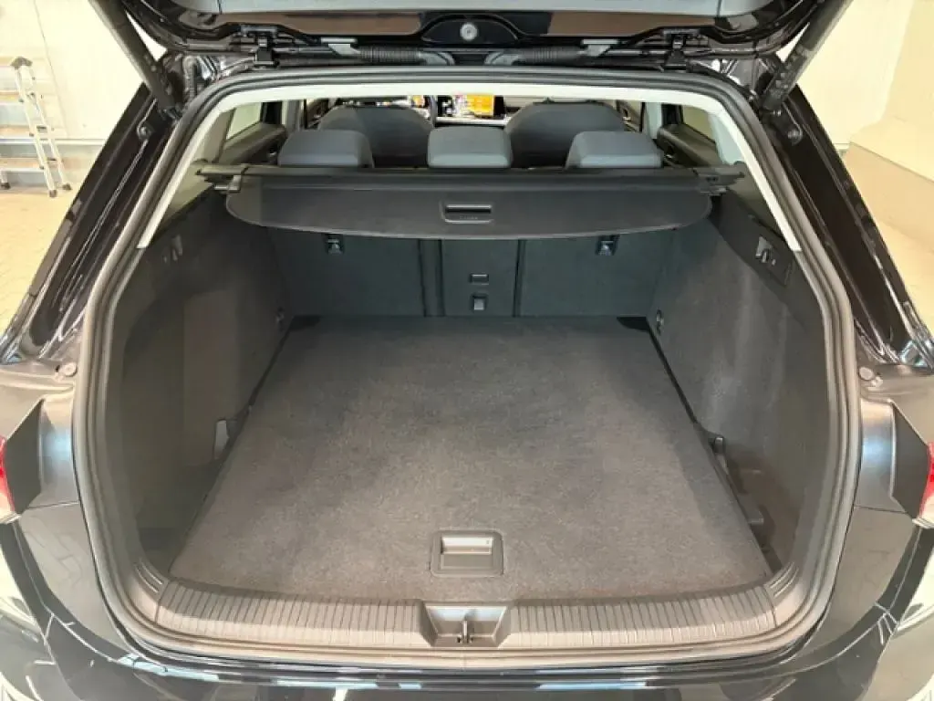 Gebraucht VW Golf Alltrack 200 PS (147 kW) 2023 Schwarz Kombi