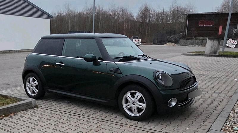Grün Gebraucht 2006 Mini Cooper Kleinwagen | 3.800 € - Bild 1/4