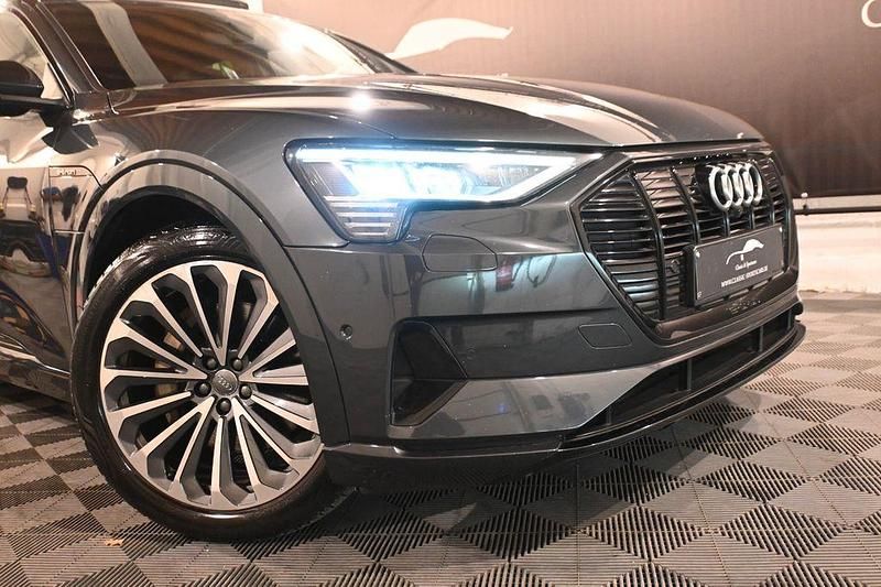 Gebraucht Audi e-tron S-Line 230 kW (313 PS) 2020 Grau SUV