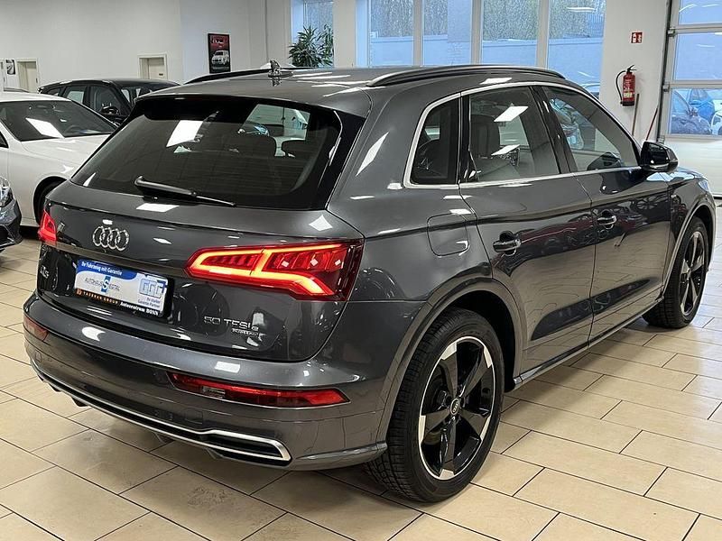 Gebraucht Audi Q5 S-Line 299 PS (219 kW) 2020 Grau SUV