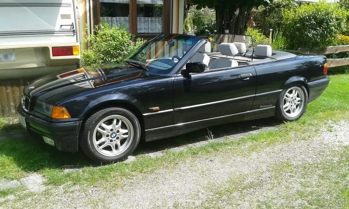 Gebraucht BMW 320 Cabriolet Sport Line 150 PS (110 kW) 1995 Schwarz Cabrio