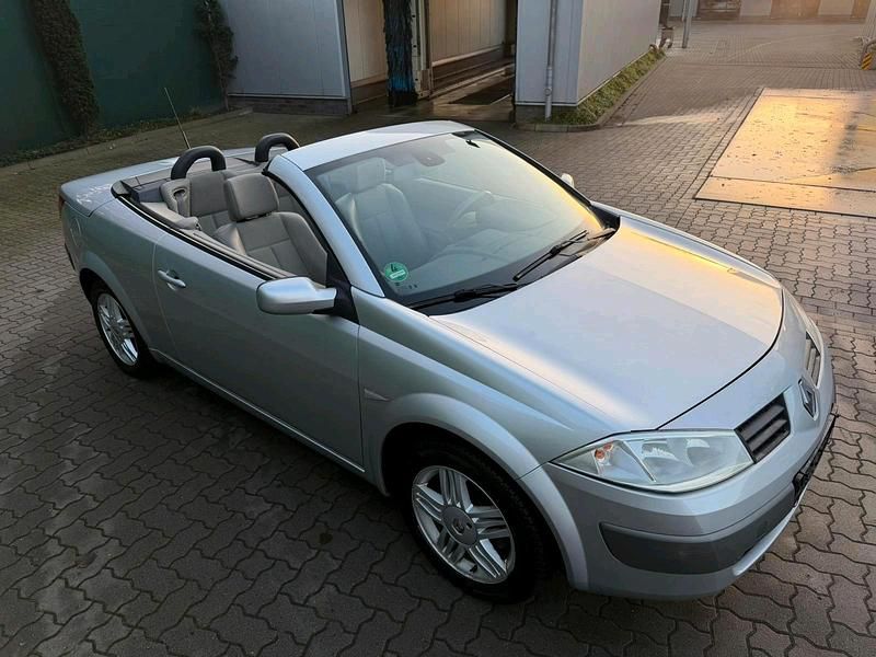 Gebraucht Renault Mégane Cabriolet 135 PS (99 kW) 2006 Silber Cabrio