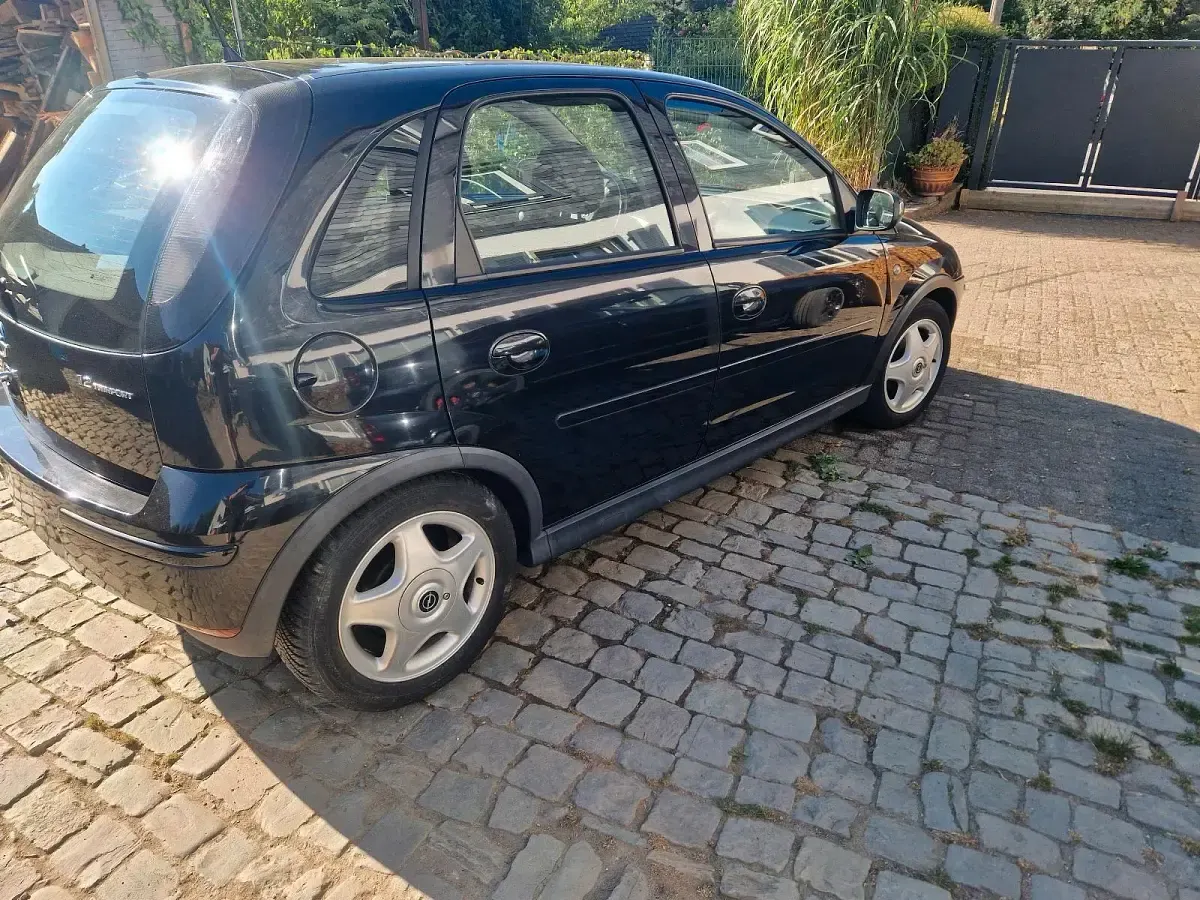 Gebraucht Opel Corsa 80 PS (58 kW) 2005 Schwarz Kleinwagen
